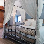 Domaine De Godchure - 11 Pers Jacuzzi & Sauna Vakantiehuis *